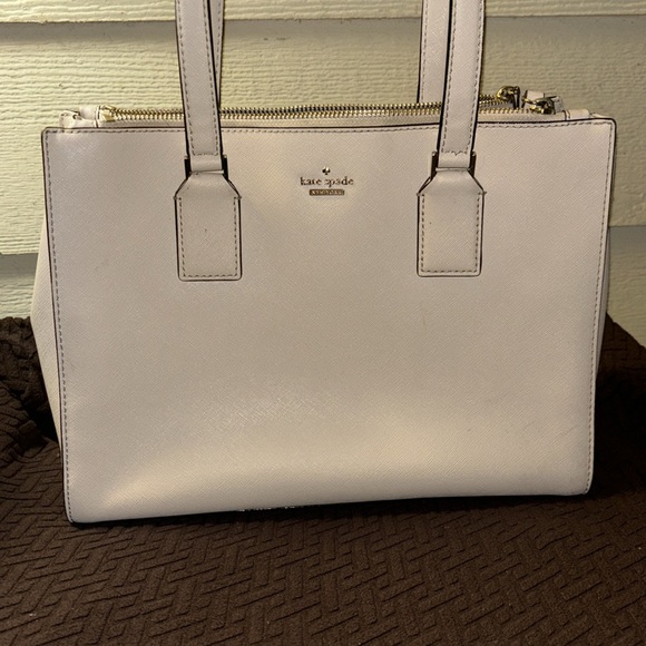kate spade Handbags - kate spade leather beige shoulder bag, medium/ perfect for everyday carry